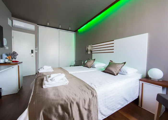 Πανσιόν Luxury Silente Bacvice 1 4*