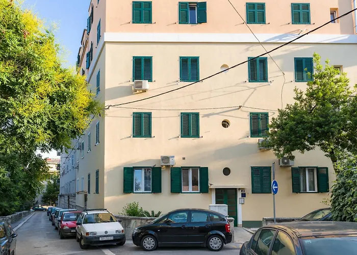 Luxury Silente Bacvice 1 Πανσιόν