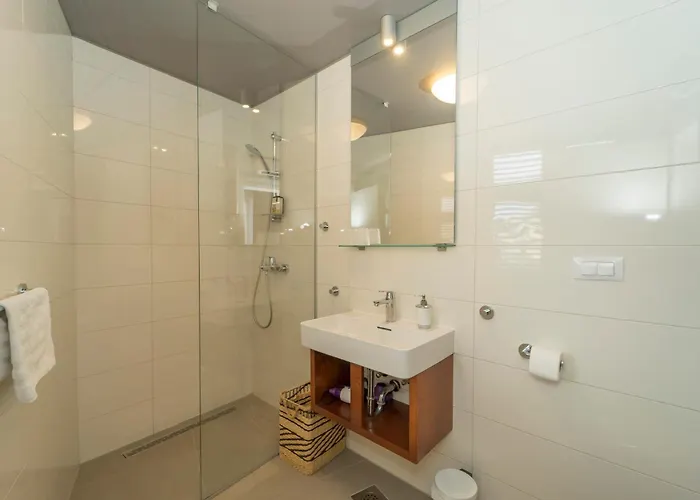 Πανσιόν Luxury Silente Bacvice 1